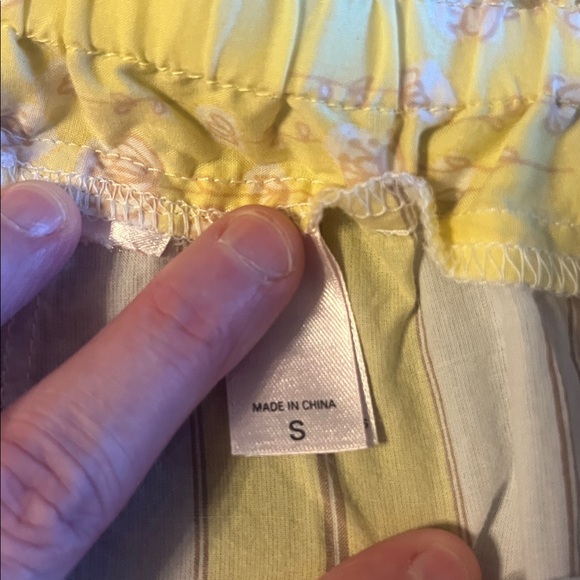 Victoria's Secret White and Yellow Pajama Pants - Picture 7 of 9